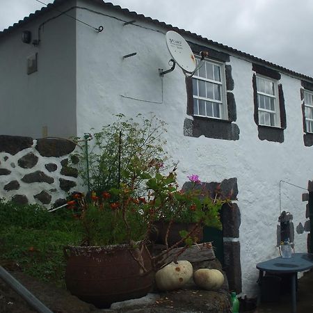 Adega Do Batista Vila Calheta  Quarto foto