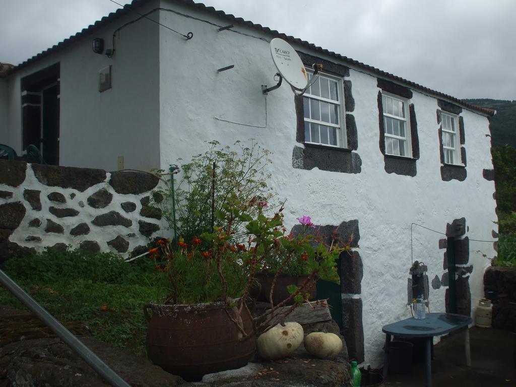 Adega Do Batista Vila Calheta  Quarto foto